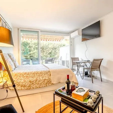 Petit Eden L Balcony&peaceful L Shellter * Saint-Tropez