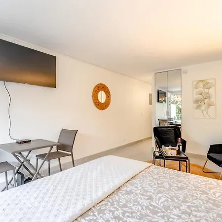 Petit Eden L Balcony&peaceful L Shellter * Saint-Tropez